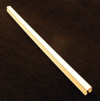 Styrlist plast till Volvo 140, 164