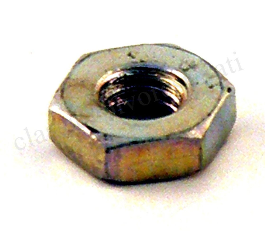 Mutter UNF 10-32 h=3,3 mm till Volvo Amazon, Amazon Kombi